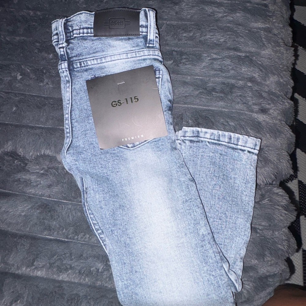 Light Blue Slim Fit Jeans with Vintage Wash